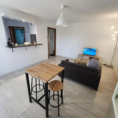 Rez-de-jardin Avec Terrasse Privative アパート *